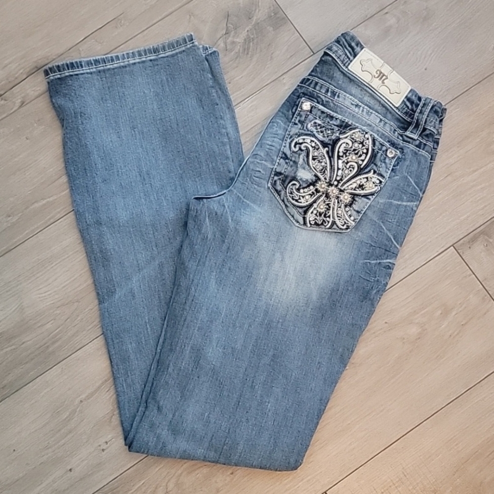 Miss Me Mid-Rise Easy Boot Size 29 Long